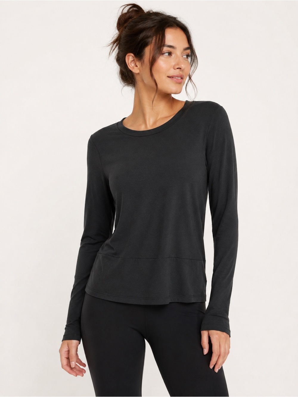 Beyond Yoga Long Sleeve Crewneck Top Women’s Small Black Made in USA - Picture 1 of 4